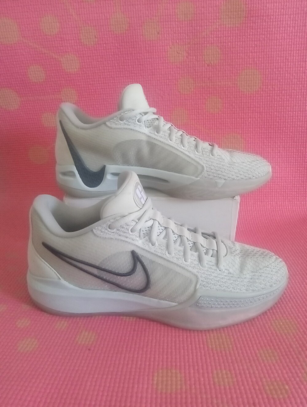 Nike Sabrina 1 Iconic Photon Dust Basketball Sneaker Shoe Woens Size 9.5